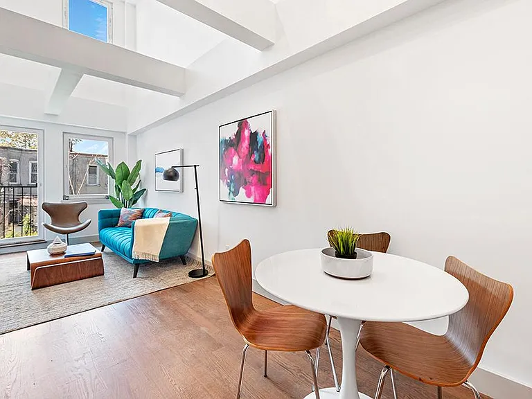 900 New York Ave #2A — Photo 1