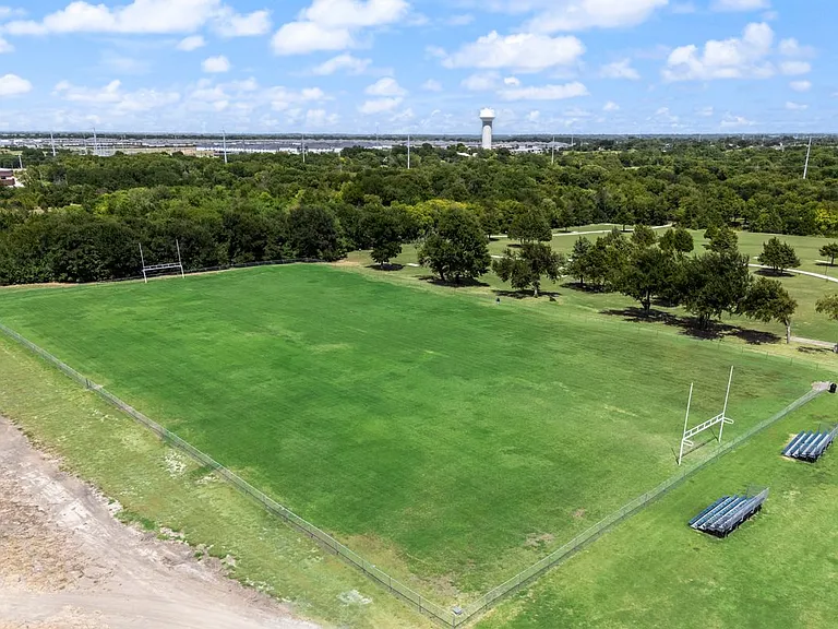 716 Big Bend Pkwy — Photo 32