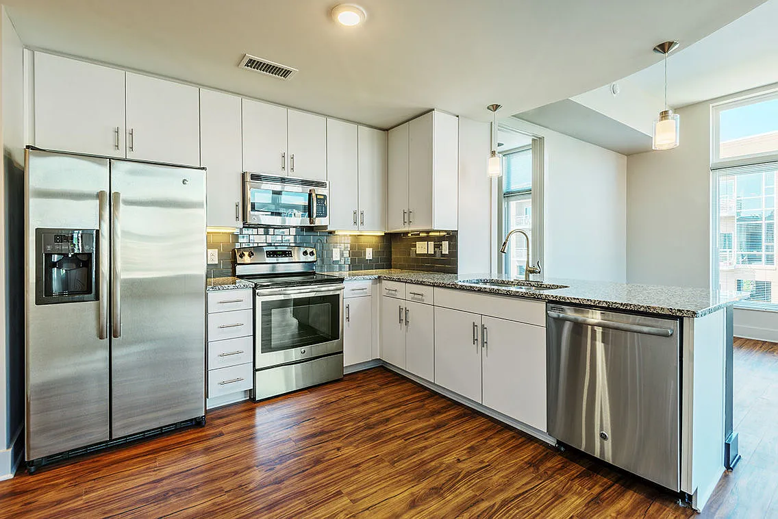 Environs Lofts at East 54 — Photo 3