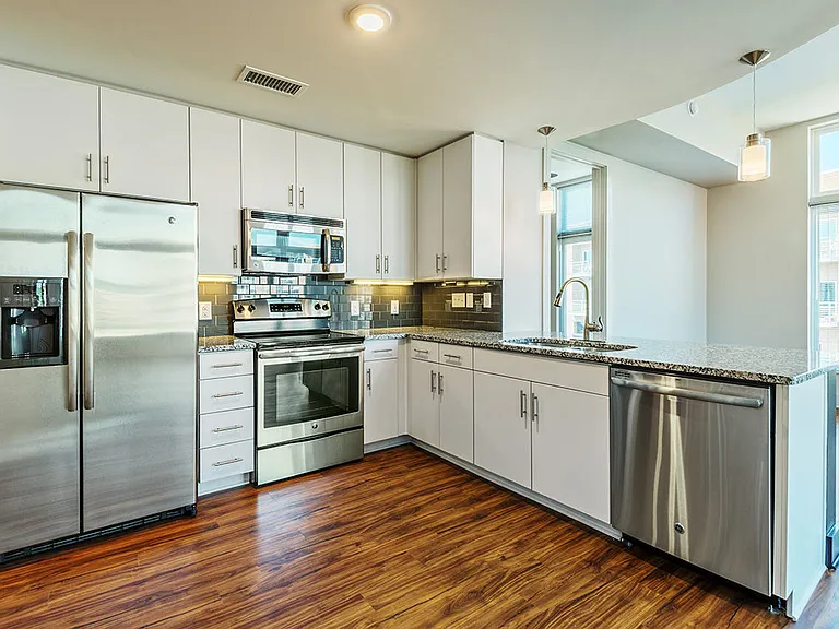 Environs Lofts at East 54 — Photo 3