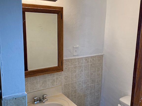 3rd image of 3729 Wilmington Ave NW