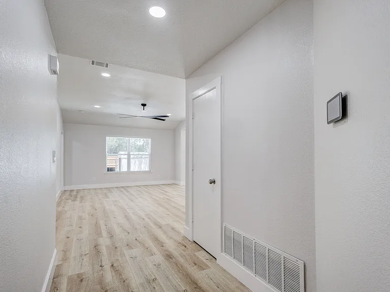 3304 Teasbend Ct — Photo 10