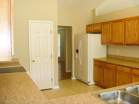 5th image of 1461 Heather Glen Ln