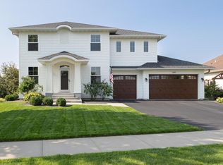 5195 Juneau Ln N, Plymouth, MN 55446