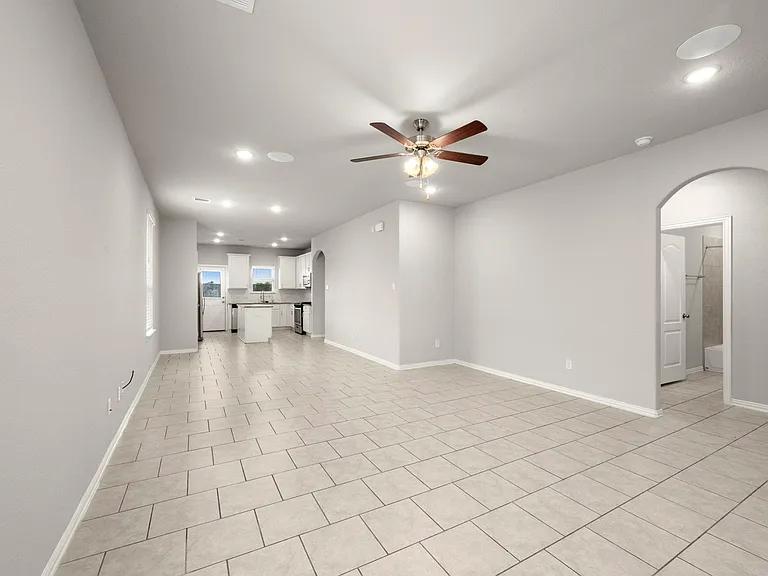 7446 French Quarter Ct — Photo 3