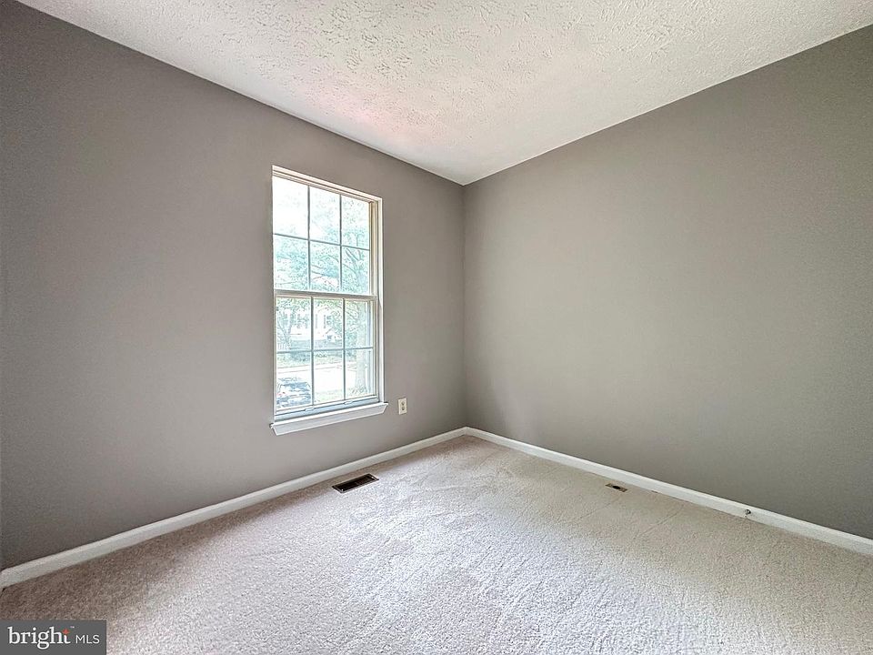 2nd image of 20527 Lowfield Dr