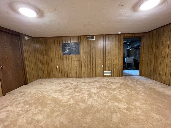 5th image of 3014 Broadway N