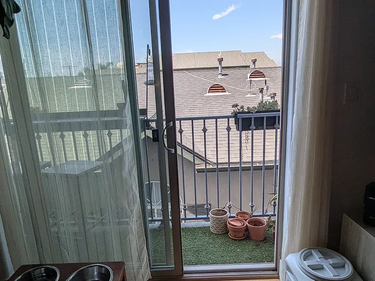 5232 Satsuma Ave #305 — Photo 11