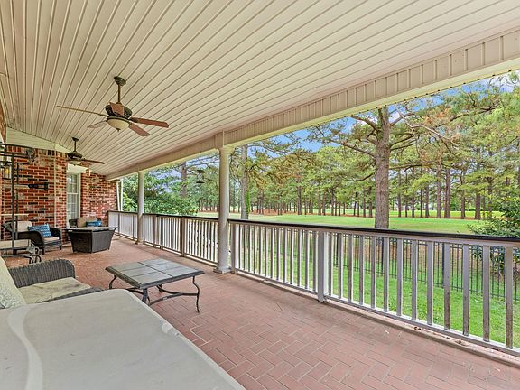 3rd image of 3749 Annandale Dr.