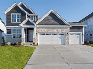 5025 Pacific Crest Trl, Cottleville, MO 63304
