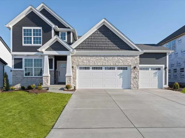 5025 Pacific Crest Trl, Cottleville, MO 63304