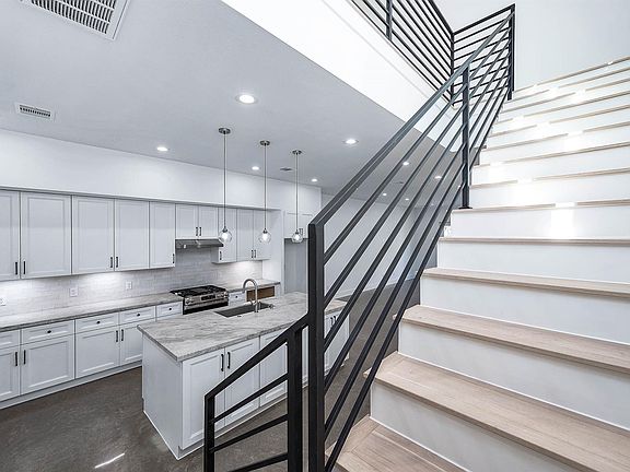 2nd image of 3411 McGowen St