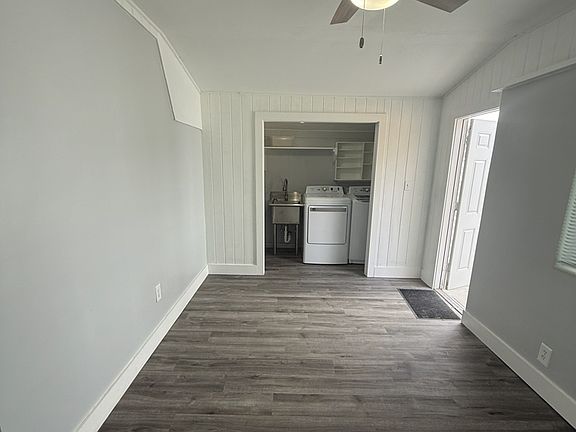 3rd image of 117 Watters Dr