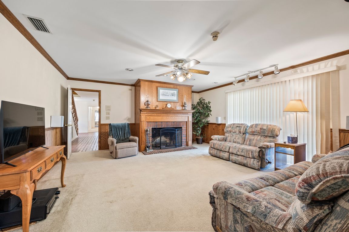 next background image