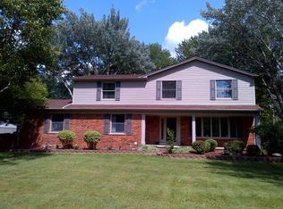 846 Allston Dr, Rochester Hills, MI 48309