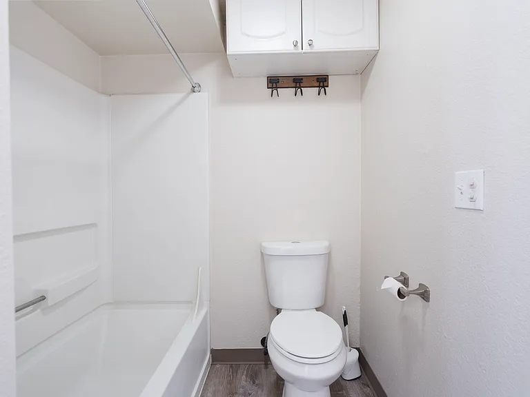 5112 NE Glisan St — Photo 11