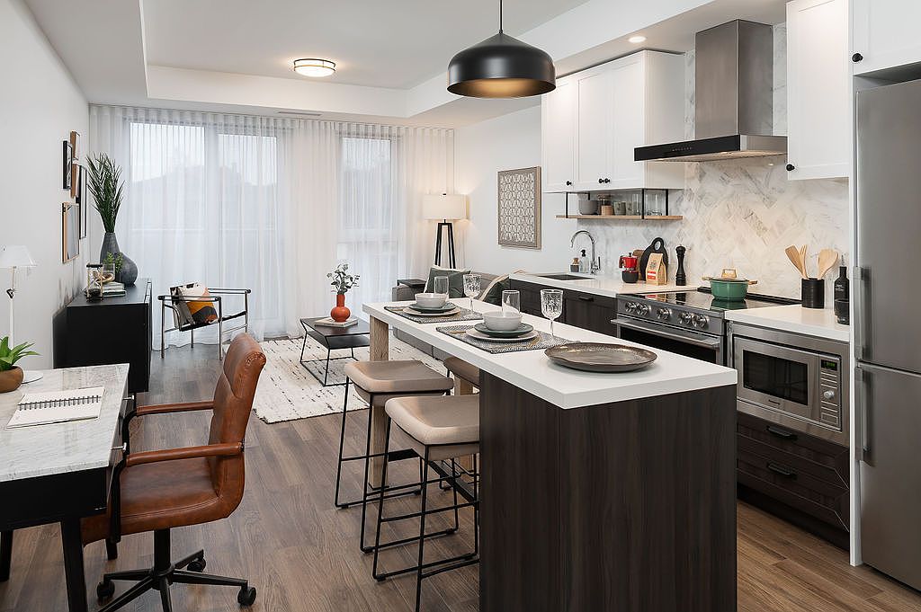 555 College St 403, Toronto, ON M6G 0B1 Zillow