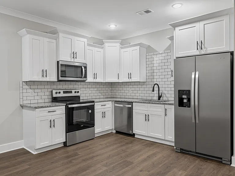 2624 S Main St #14 — Photo 17