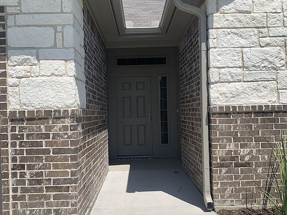 2nd image of 1345 Aurora Grove Bnd