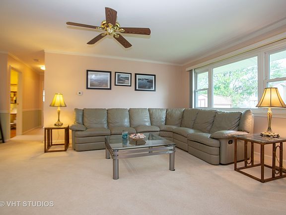 3rd image of 848 E Patten Dr