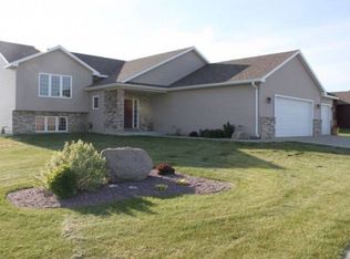 303 15th Ave NW, Kasson, MN 55944