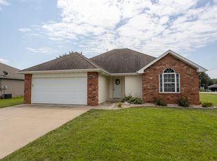 600 E Laird, Bolivar, MO 65613