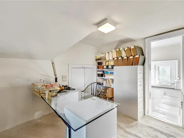 2114 Avenue N image 18 of 24