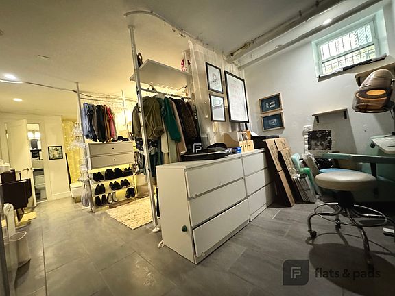 5th image of 1154 Pacific St APT 1E