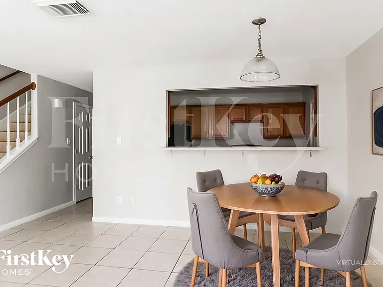 2935 La Estancia Ln — Photo 6
