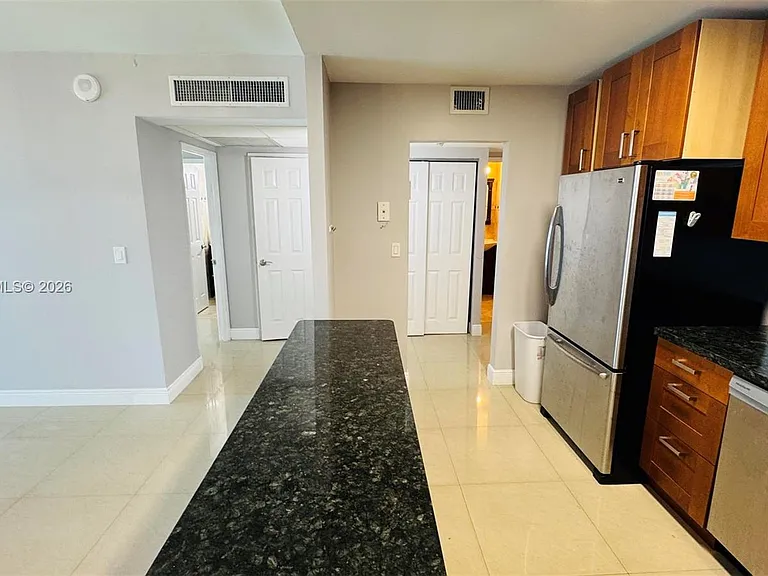 19390 Collins Ave #624 — Photo 11
