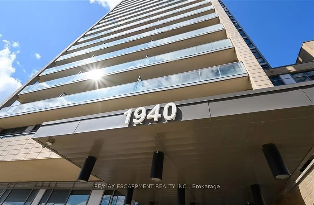 2 bed, $2,200 — Photo 3