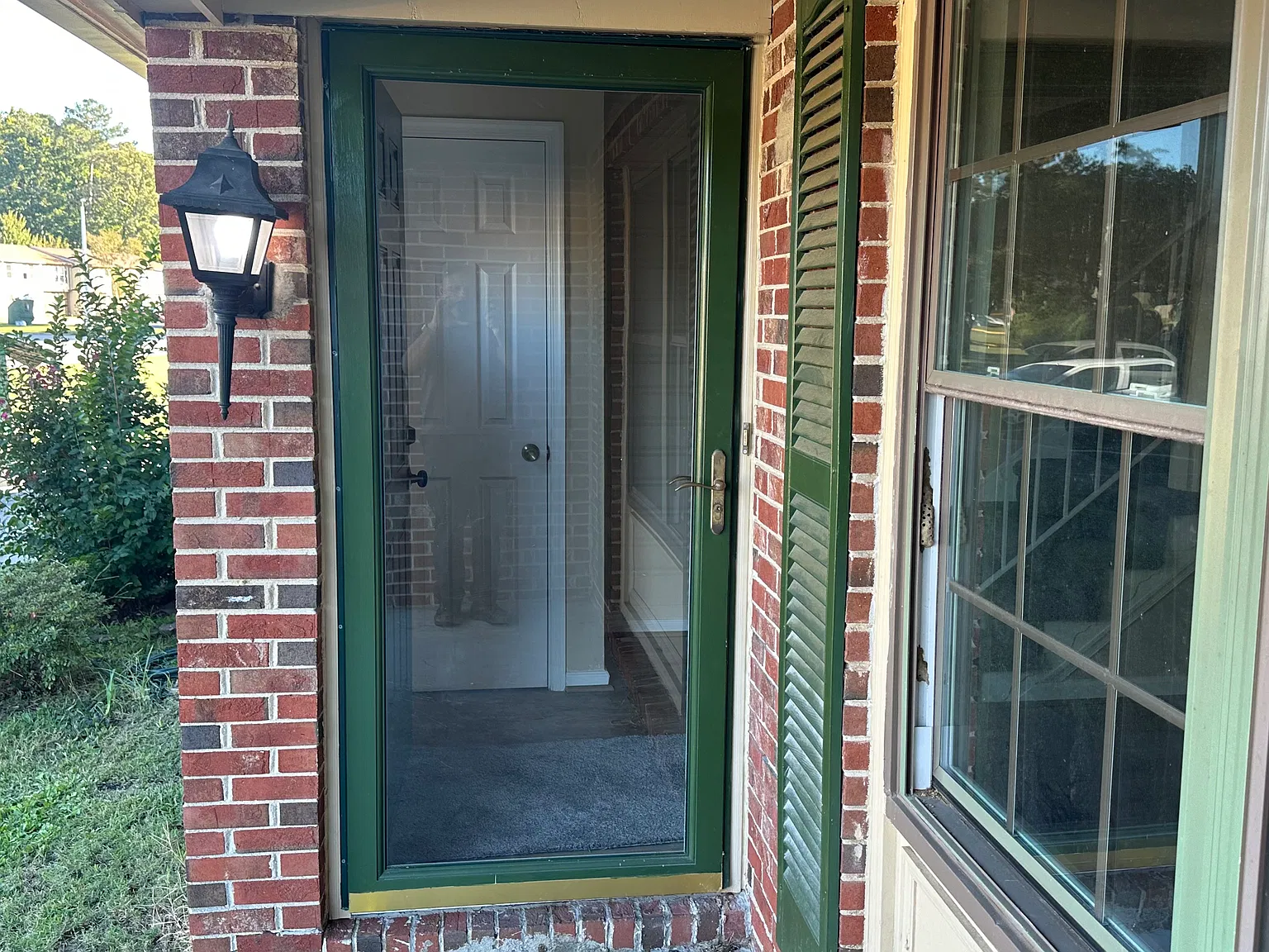 3 bed, 1.5 bath, 1426 sqft, $1,950 — Photo 2