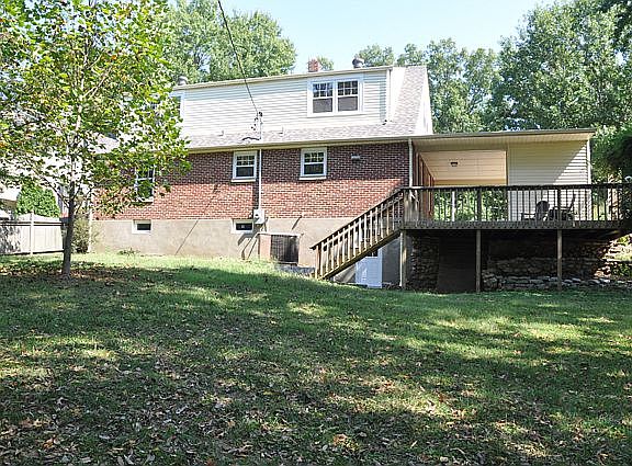 2nd image of 847 N Cape Rock Dr