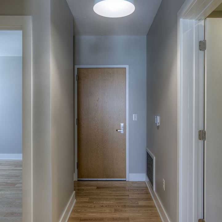 1st image of 3901 Farnam St #202