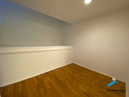 Rented by FirstService Realty (legacy) | media 9