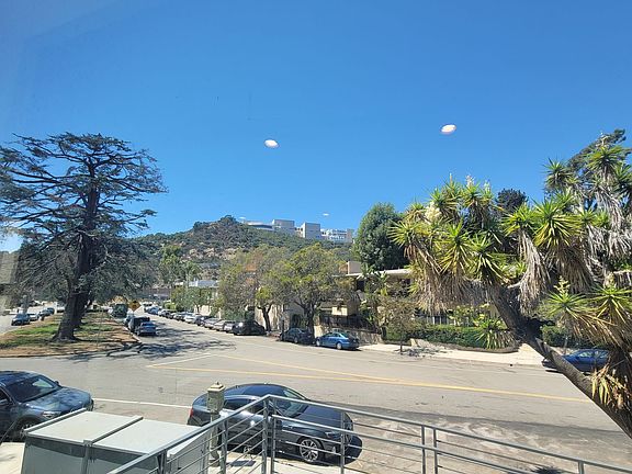5th image of 862 Moraga Dr #204