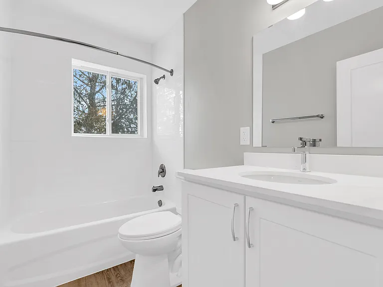 1220 Hamilton St #3 — Photo 8