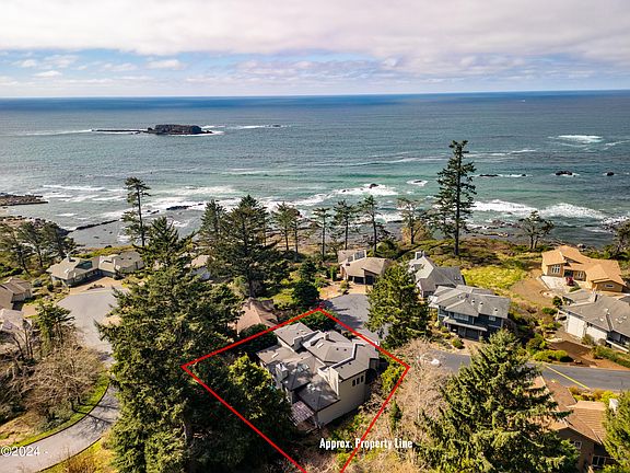 3rd image of 193 Sea Crest Ln