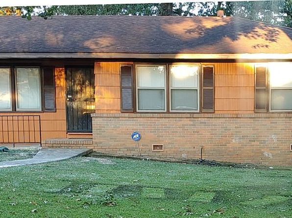 705 Oakland Dr