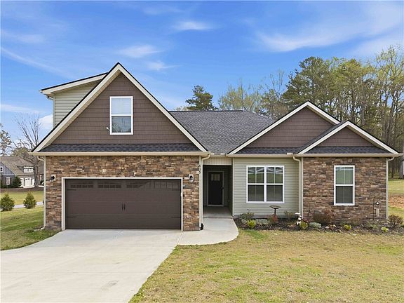 2nd image of 615 Spearman Rd