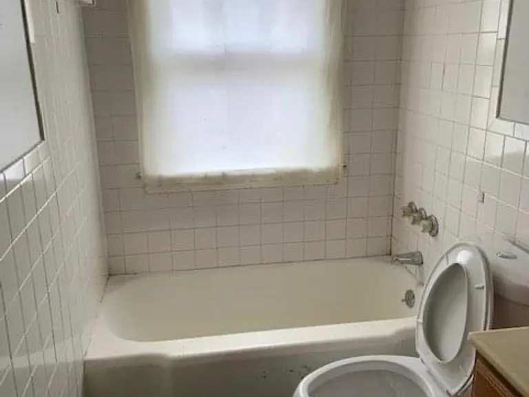 1728 E Locust St #Y — Photo 5