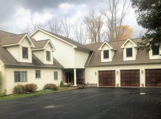 106 Coutts Rd, Paupack, PA 18451