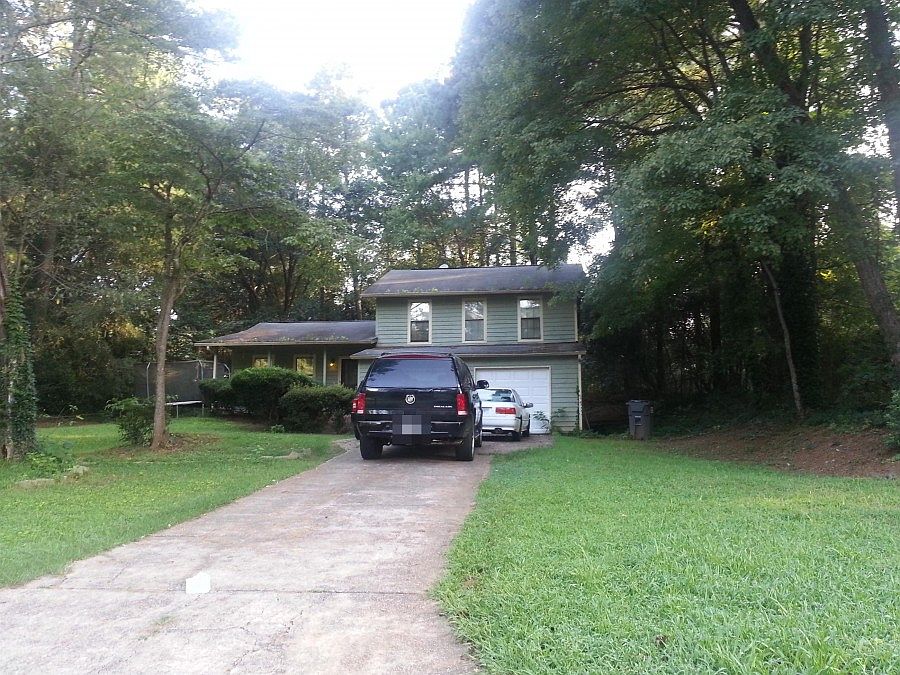 1st image of 4023 McKinley Dr
