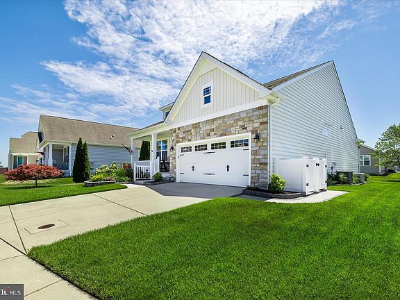 3rd image of 25332 Shelby Ct