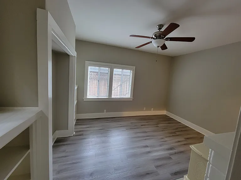 3811 E 4th St #3 — Photo 2