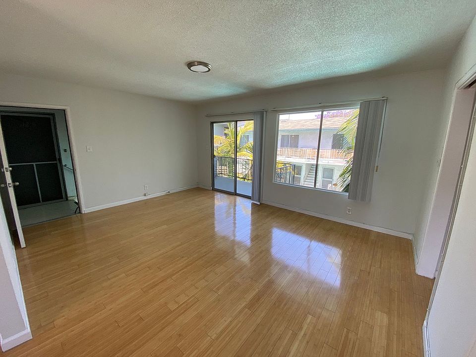 1st image of 3711 Mentone Ave #840