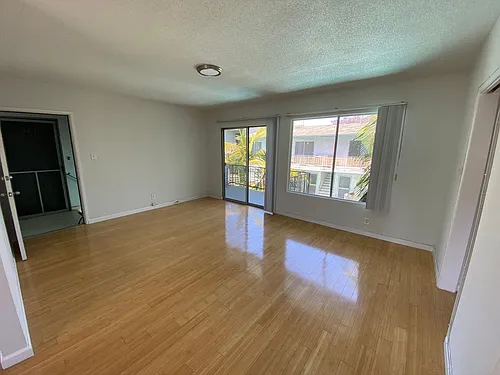 3711 Mentone Ave Photo 1