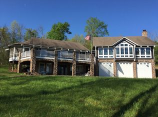 23035 Briar Hill Rd, Senecaville, OH 43780