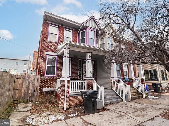 2nd image of 2312 Penn St