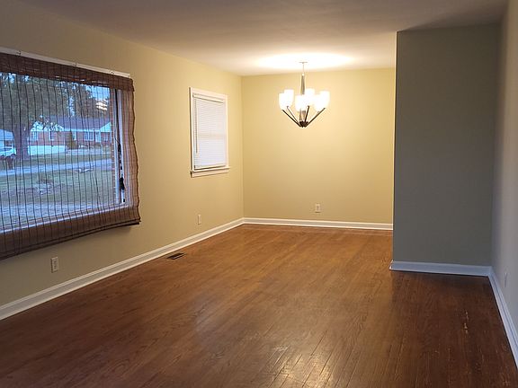 Living Room/Dining Room Combo